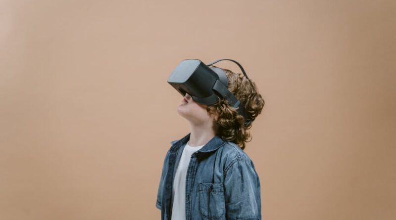 Exploring Virtual Reality in Learning